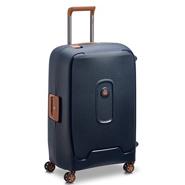 Découvrez notre test détaillé de la valise rigide DELSEY Paris Moncey en matière recyclée : légère, durable et respectueuse de l'environnement pour vos voyages.