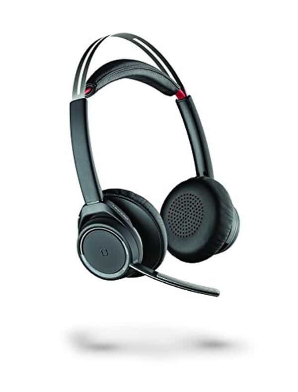 Découvrez notre test complet du casque Poly Voyager Focus UC : réduction active du bruit, confort suprême et qualité audio professionnelle pour vos appels et réunions.