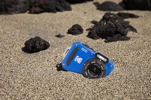 Découvrez notre test complet du Kodak Pixpro Wpz2, l'appareil photo étanche et robuste idéal pour vos aventures. Performances, design et durabilité analysés en détail.
